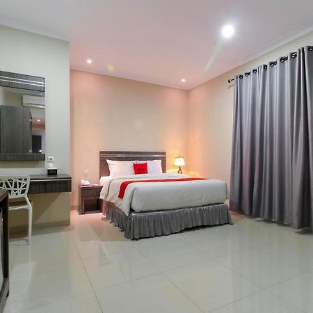 RedDoorz Plus Syariah @ Jalan Sriwijaya Medan Zewnętrze zdjęcie