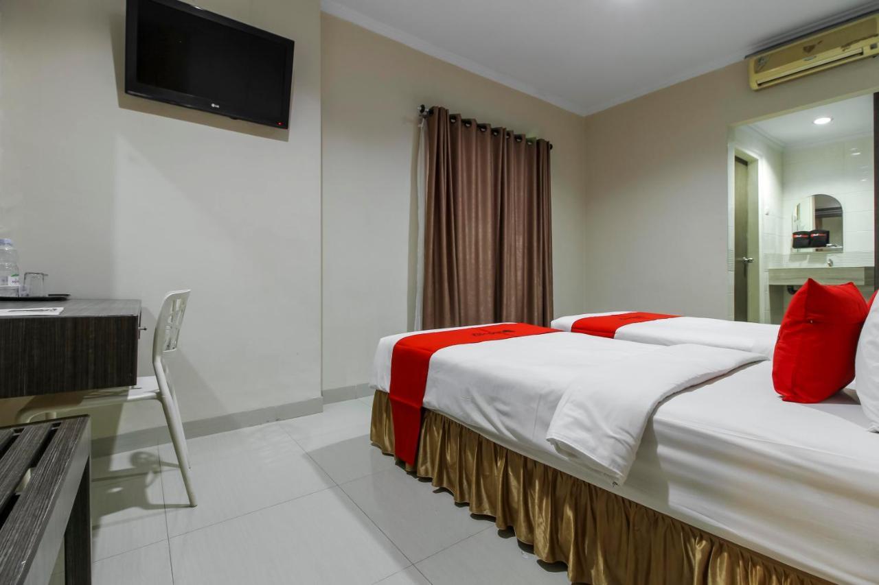 RedDoorz Plus Syariah @ Jalan Sriwijaya Medan Zewnętrze zdjęcie
